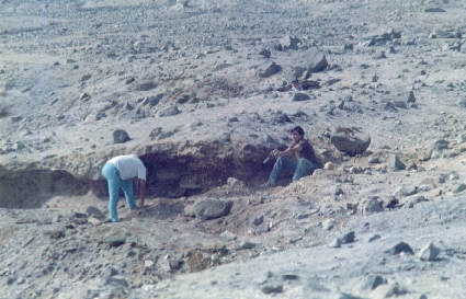 Se puede apreciar el sitio excavado parcialmente.